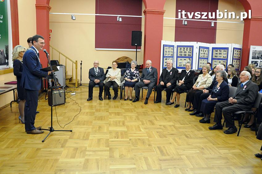 Dziewięć par świętowało swój Jubileusz pożycia małżeńskiego w murach szubińskiego muzeum