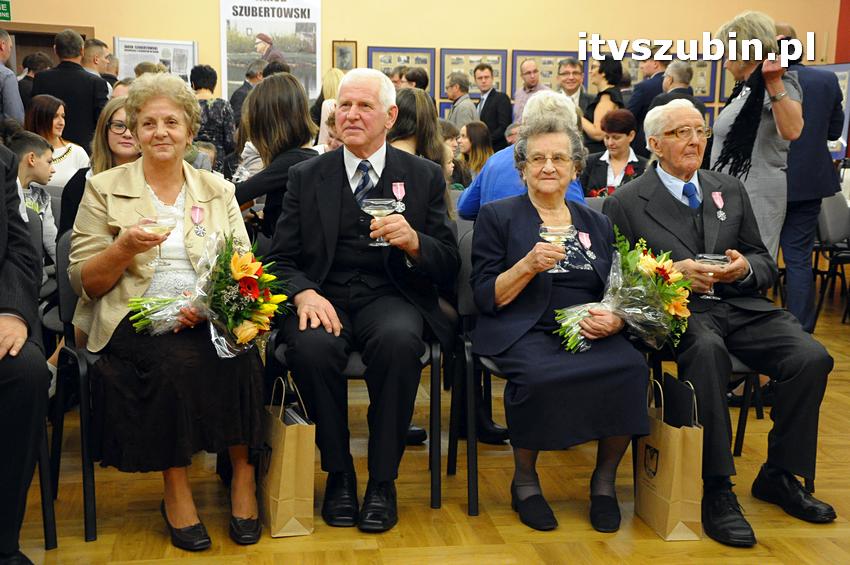 Dziewięć par świętowało swój Jubileusz pożycia małżeńskiego w murach szubińskiego muzeum