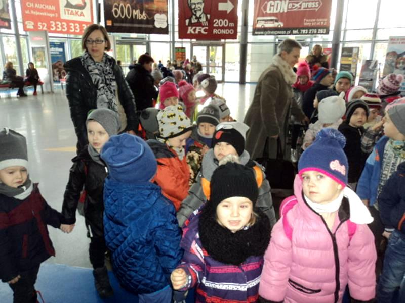 Wycieczka autokarowa dzieci z Samorządowego Przedszkola nr 2 do Multikina w Bydgoszczy