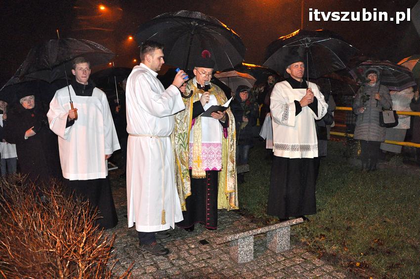 Piątkowy Wieczór Uwielbienia i sobotni akt przyjęcia Jezusa Chrystusa za Króla i Pana w Szubinie