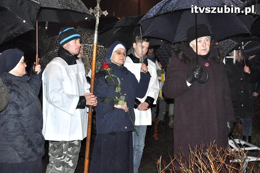 Piątkowy Wieczór Uwielbienia i sobotni akt przyjęcia Jezusa Chrystusa za Króla i Pana w Szubinie