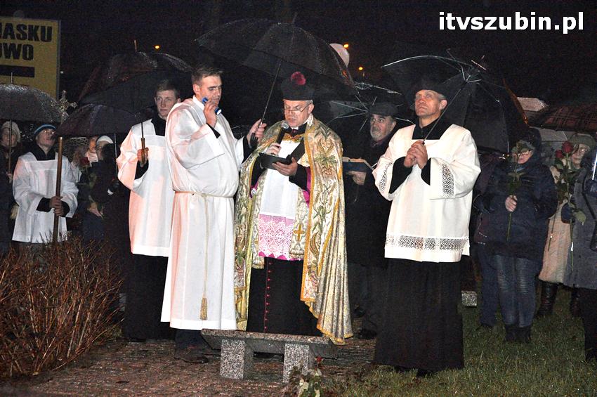 Piątkowy Wieczór Uwielbienia i sobotni akt przyjęcia Jezusa Chrystusa za Króla i Pana w Szubinie