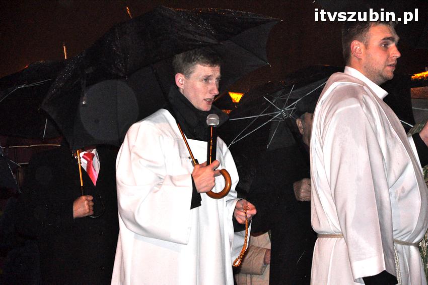 Piątkowy Wieczór Uwielbienia i sobotni akt przyjęcia Jezusa Chrystusa za Króla i Pana w Szubinie