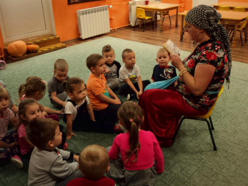 Grupa Słoneczka bierze udział w akcji: ?Cała Polska czyta dzieciom?