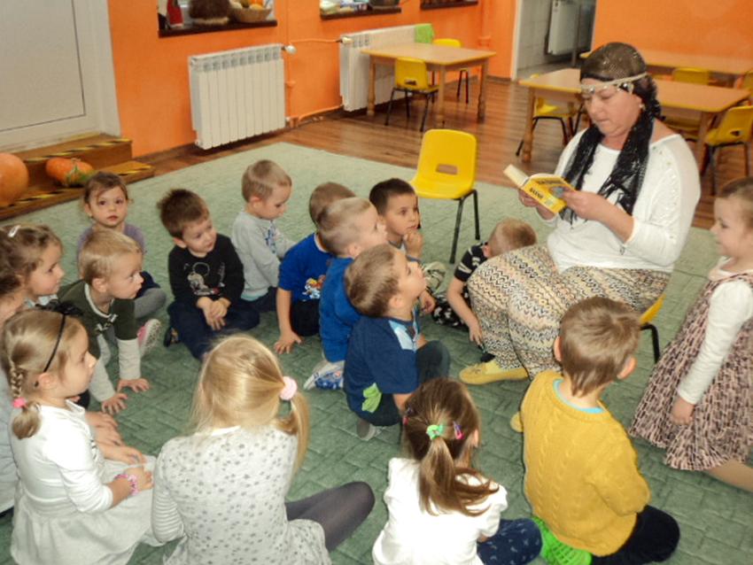 Grupa Słoneczka bierze udział w akcji: ?Cała Polska czyta dzieciom?