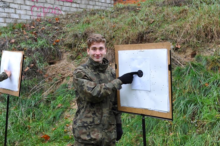 Dobowe szkolenie taktyczne uczniów kadetów klasy wojskowej I TL z ZSP w Szubinie