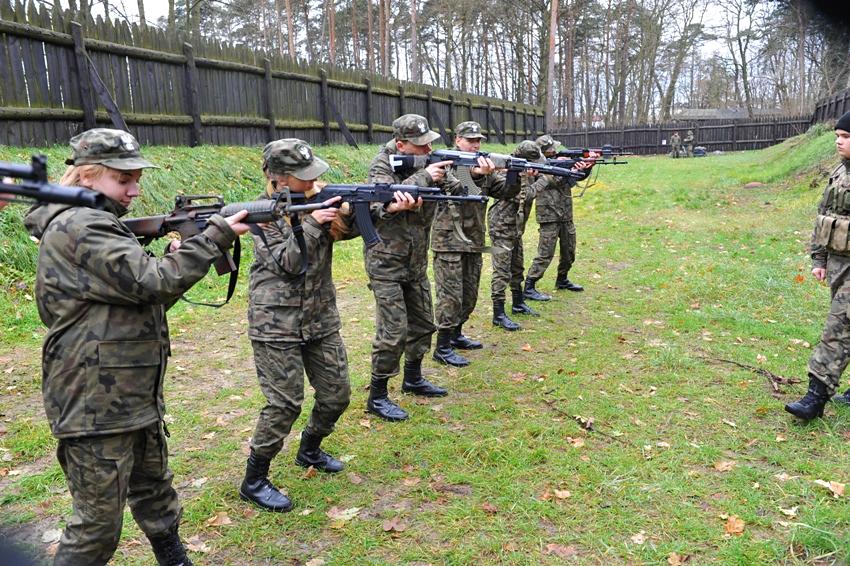 Dobowe szkolenie taktyczne uczniów kadetów klasy wojskowej I TL z ZSP w Szubinie