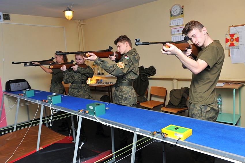 Dobowe szkolenie taktyczne uczniów kadetów klasy wojskowej I TL z ZSP w Szubinie