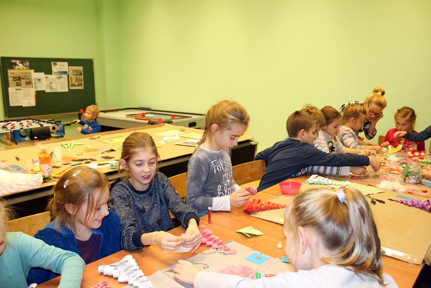 Artystyczna środa w świetlicy wiejskiej w Kołaczkowie