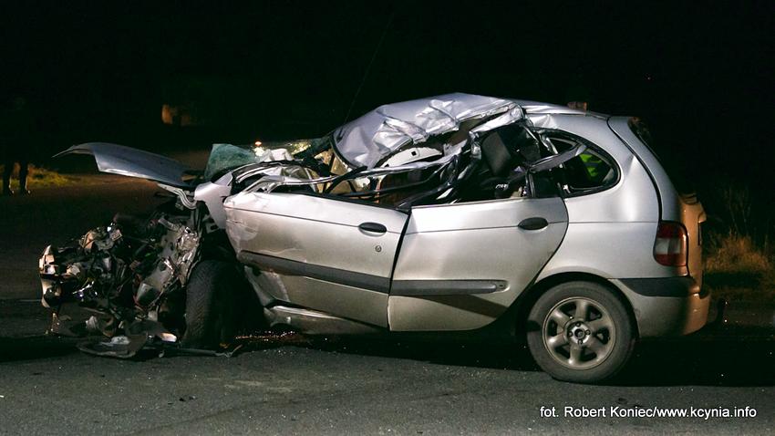 Groźny wypadek na krzyżówce do Wapna