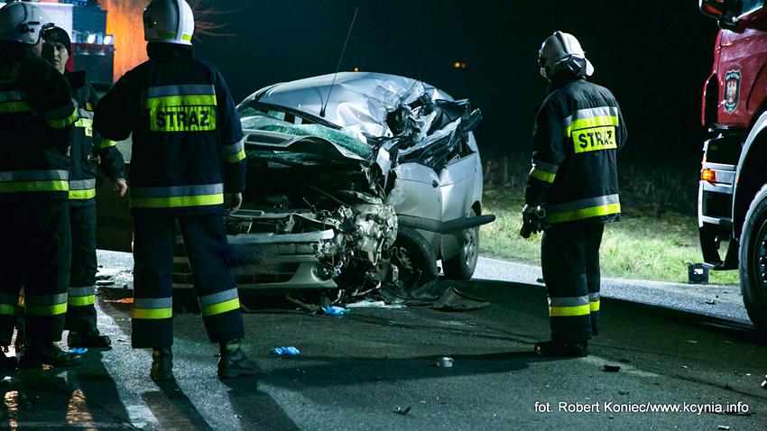 Groźny wypadek na krzyżówce do Wapna