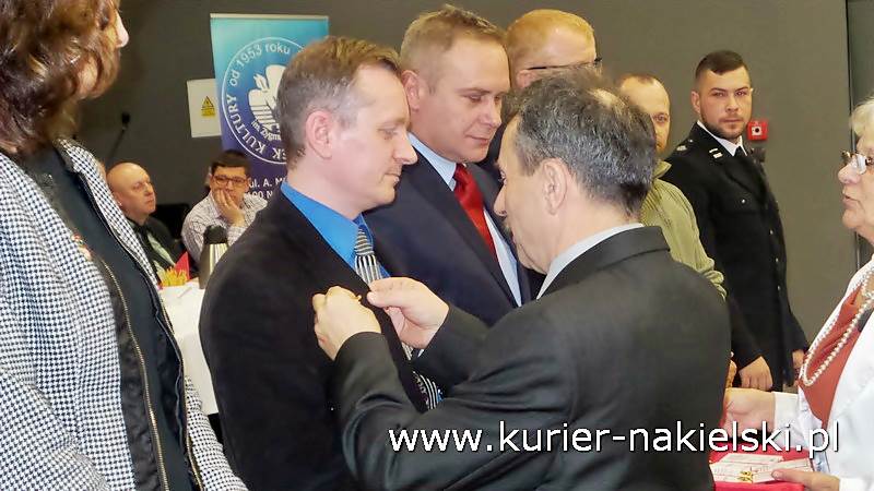 Odznaczenia i wyróżnienia dla krwiodawców