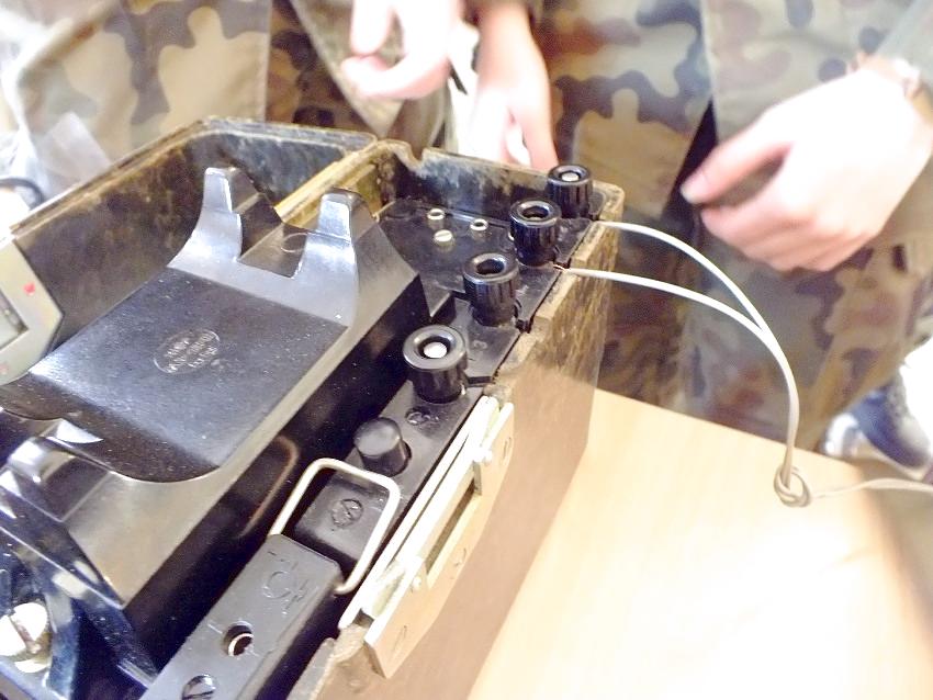 Szkolenie mundurowych z ZSP w Szubinie z łączności przewodowej