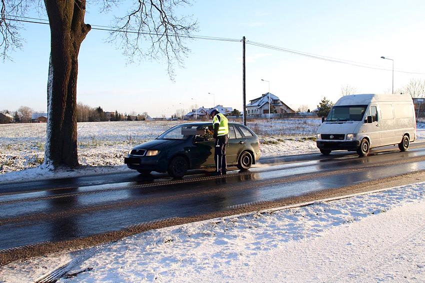 Policjanci z Nakła skontrolowali trzeźwość ponad 2 tysięcy kierowców