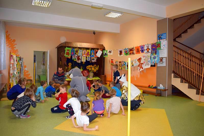 ?Nie obejdzie się bez misia? ? tak pisała w swoim wierszu Maria Czerkawska i tak myślą wszystkie dzieci na całym świecie?