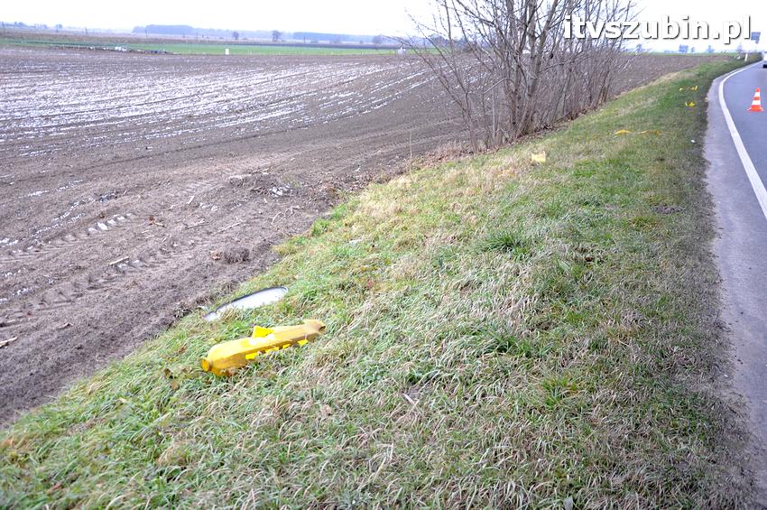 Kierowca peugeota ściął dwa znaki przed Wolwarkiem