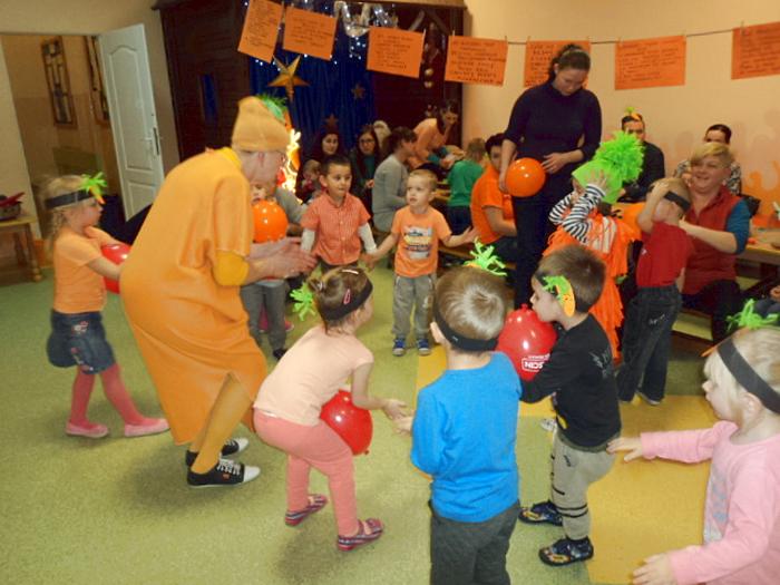 Rodzinne Świętowanie ? Urodziny Marchewki w Grupie Słoneczek