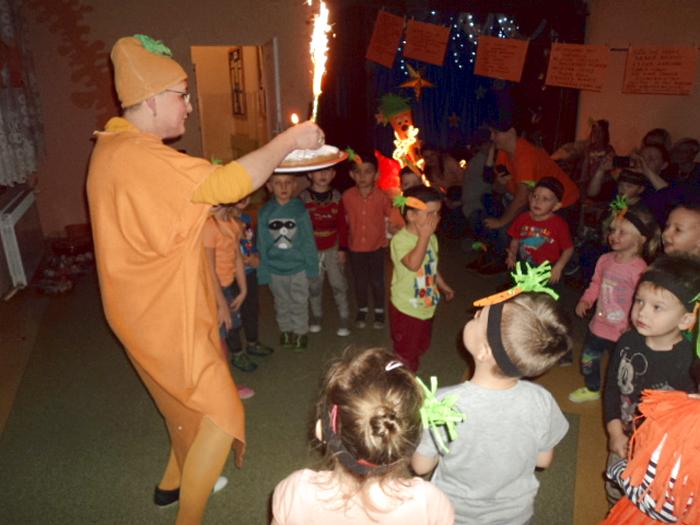 Rodzinne Świętowanie ? Urodziny Marchewki w Grupie Słoneczek