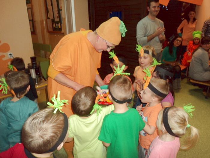 Rodzinne Świętowanie ? Urodziny Marchewki w Grupie Słoneczek