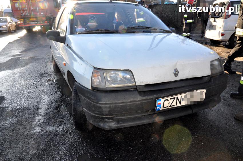 Jedna kolizja przyczyną kolejnej kolizji w Rynarzewie