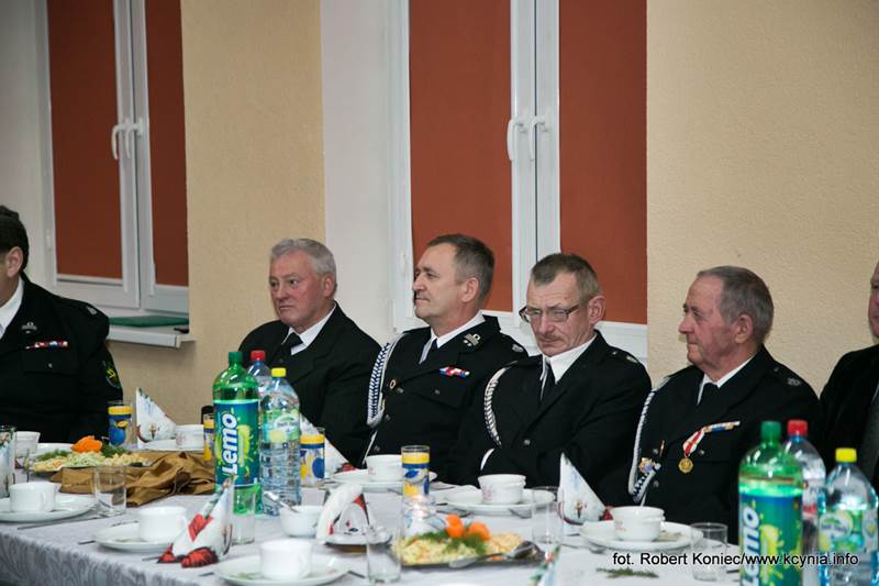 Strażacy seniorzy przełamali się opłatkiem