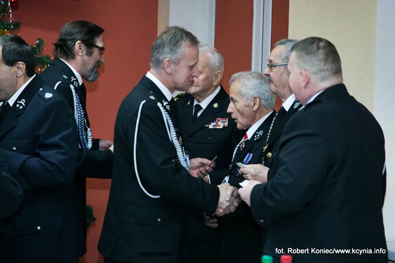 Strażacy seniorzy przełamali się opłatkiem
