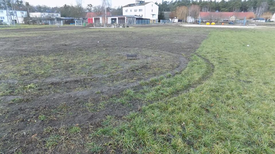 W Pińsku zostało zdewastowane boisko!