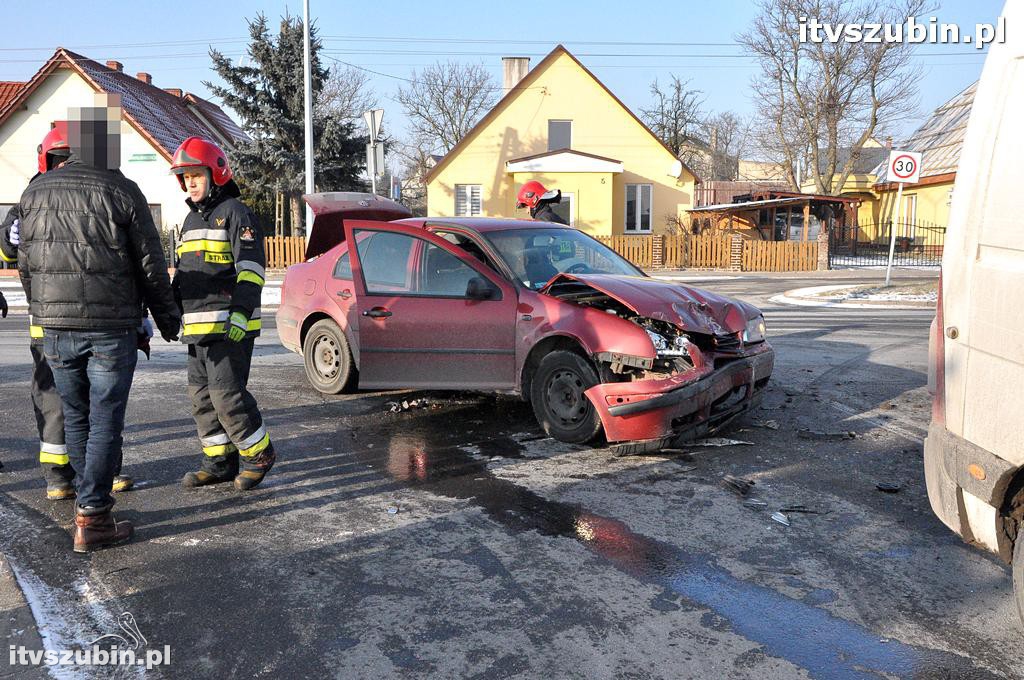 Kolizja trzech pojazdów w Szubinie