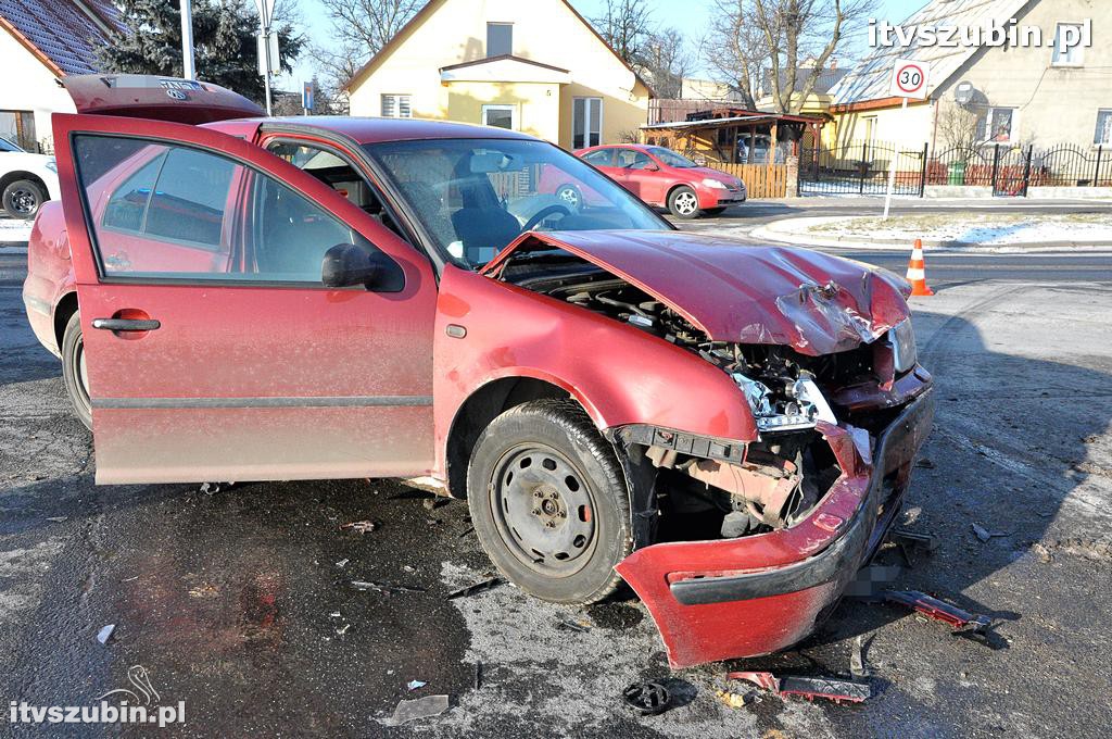 Kolizja trzech pojazdów w Szubinie