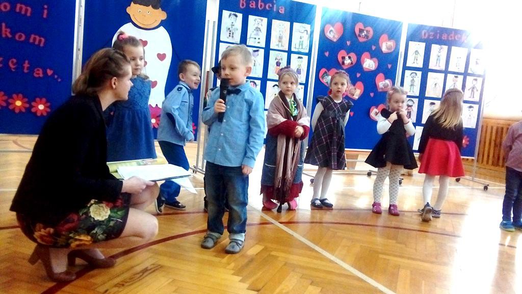 Dzień Babci i Dzień Dziadka u maluchów w Kowalewie
