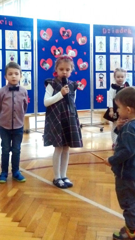 Dzień Babci i Dzień Dziadka u maluchów w Kowalewie