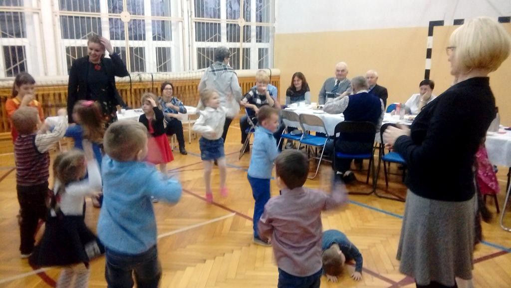 Dzień Babci i Dzień Dziadka u maluchów w Kowalewie
