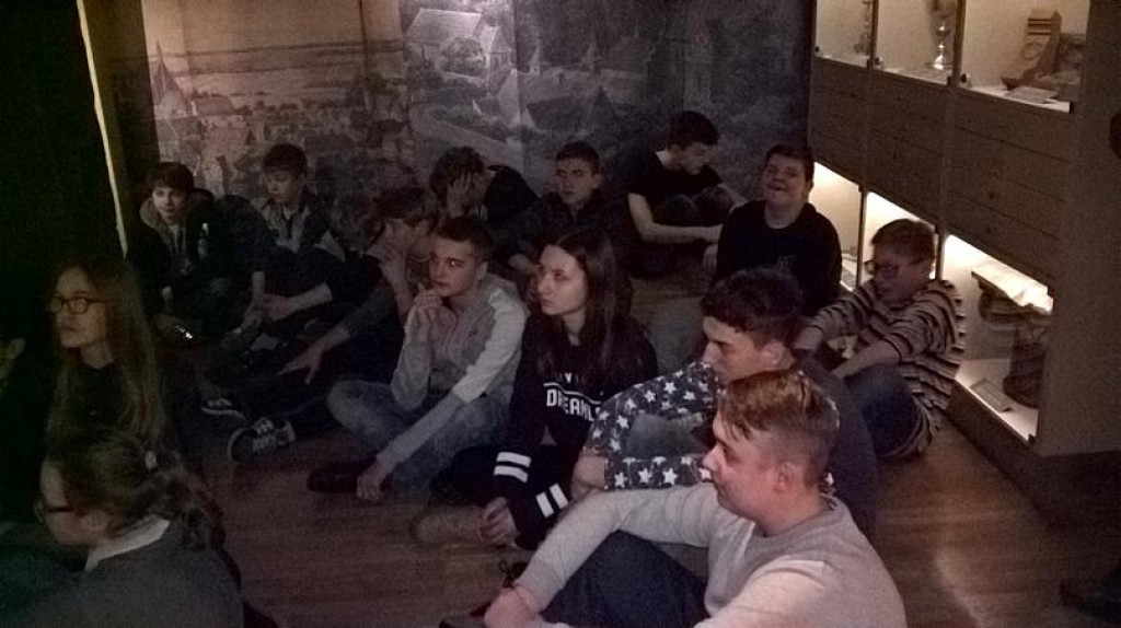 Lodowisko kontra muzeum
