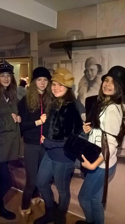 Lodowisko kontra muzeum