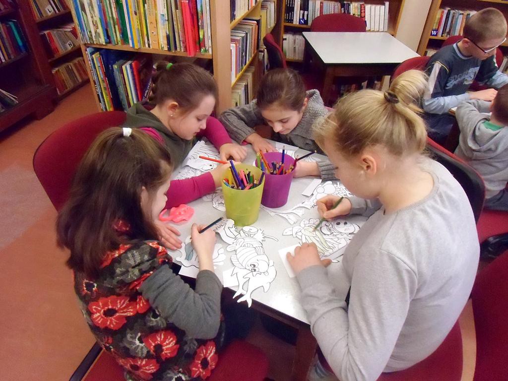 Ferie w bibliotece w Chomętowie