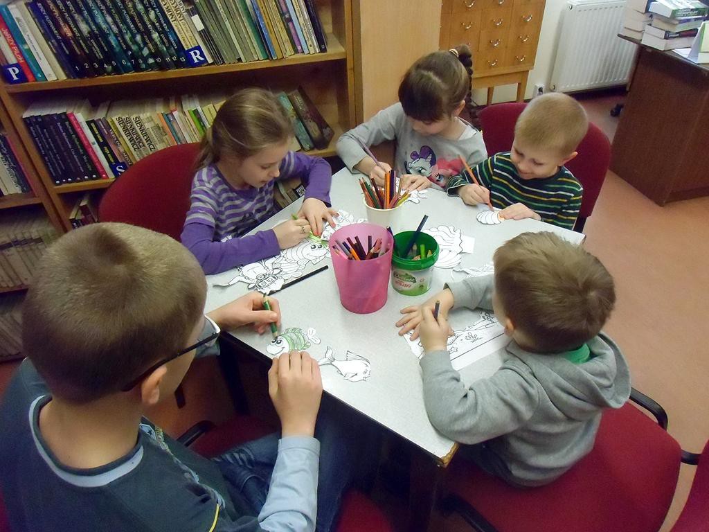 Ferie w bibliotece w Chomętowie