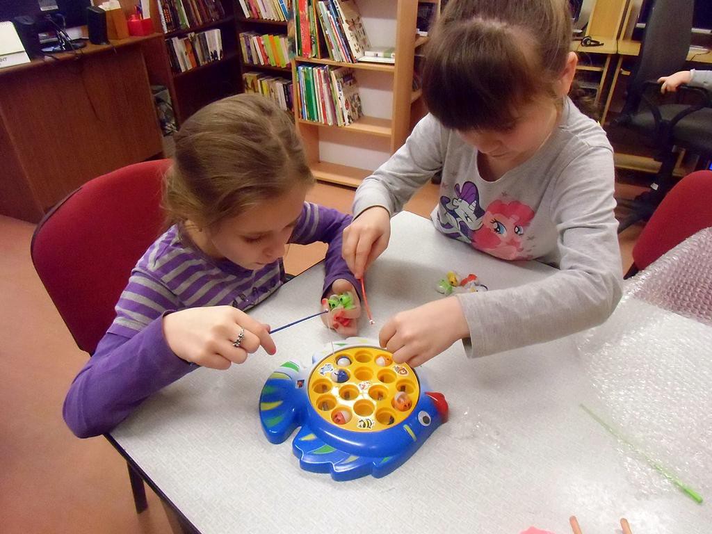 Ferie w bibliotece w Chomętowie