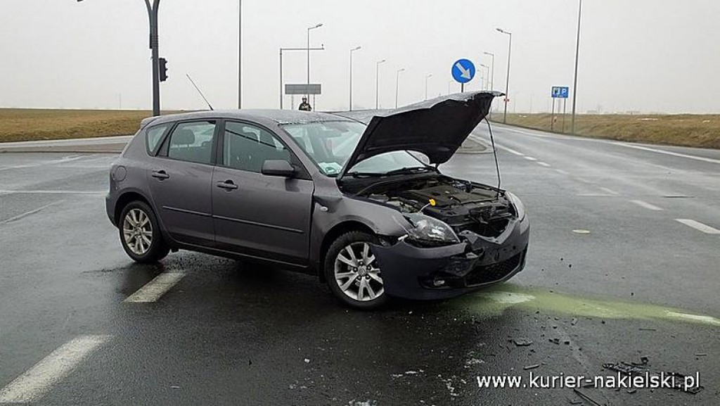 Wypadek na skrzyżowaniu w Nakle