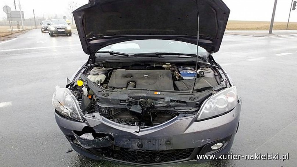 Wypadek na skrzyżowaniu w Nakle