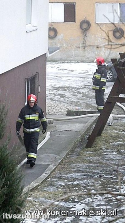 Pożar w budynku mieszkalnym w Nakle