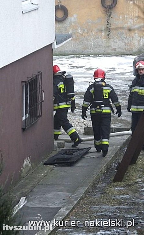 Pożar w budynku mieszkalnym w Nakle