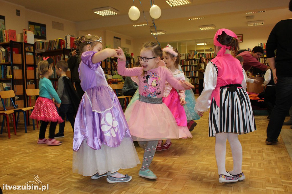 Karnawał w szubińskiej bibliotece