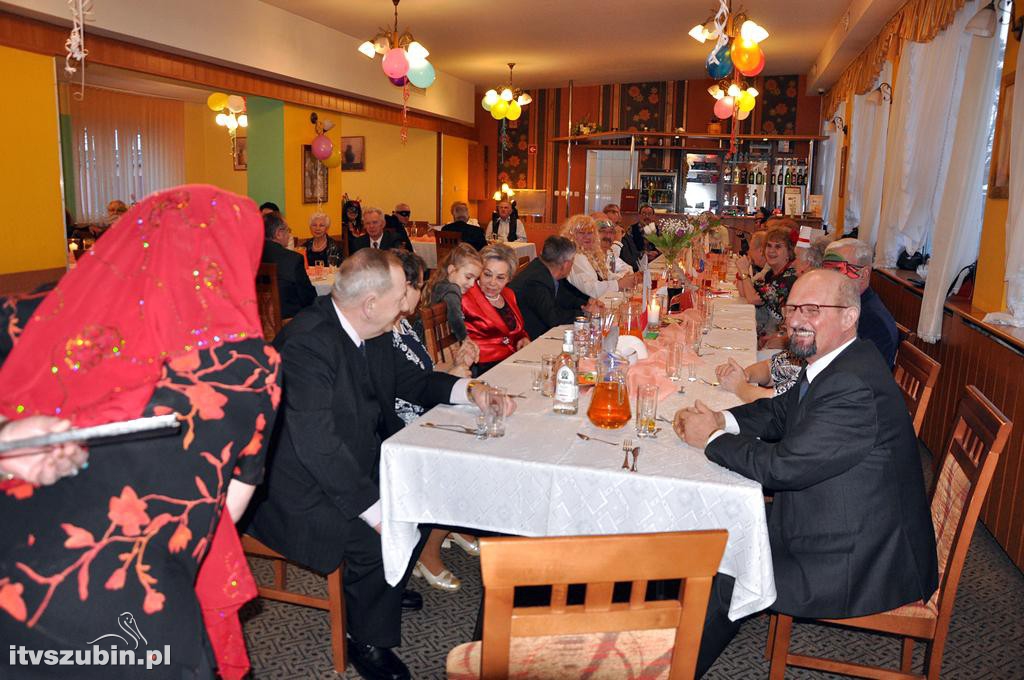 Emeryci pożegnali mijający karnawał 2017
