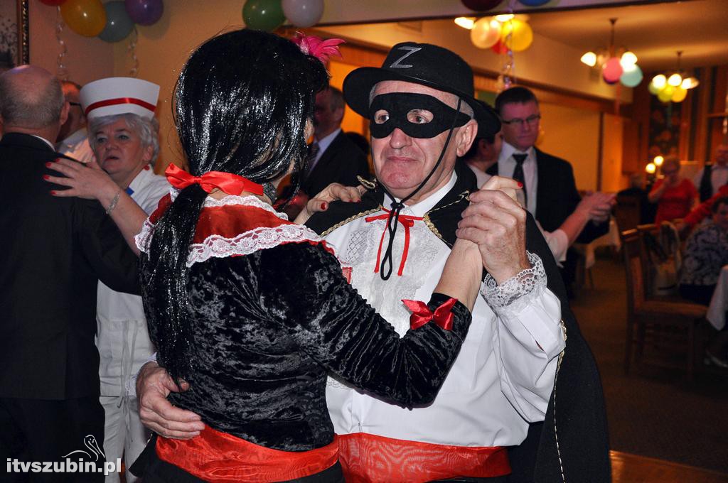 Emeryci pożegnali mijający karnawał 2017