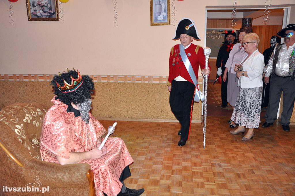 Emeryci pożegnali mijający karnawał 2017