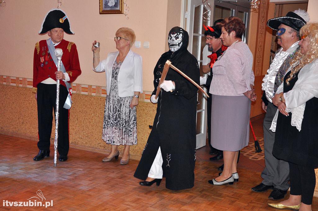 Emeryci pożegnali mijający karnawał 2017