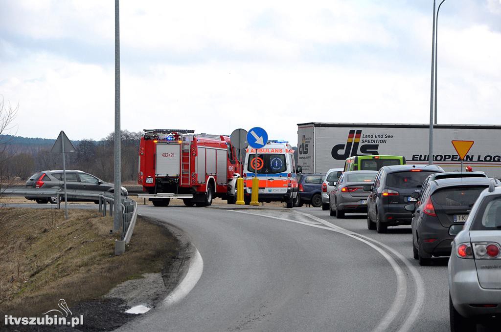 Wypadek na obwodnicy Szubina zderzyły się dwa fordy