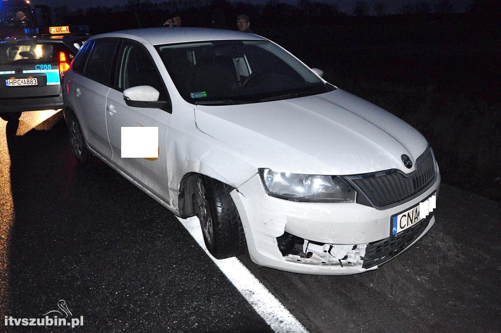 Zdarzenie drogowe z udziałem trzech samochodów w Szkocji