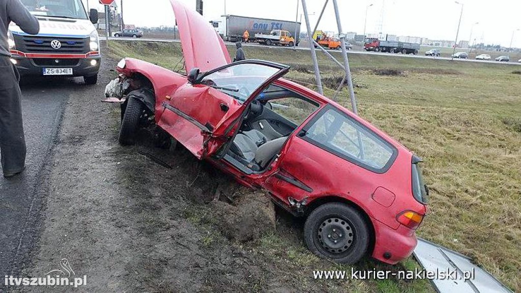 Wypadek na skrzyżowaniu ul. Mroteckiej z DK10