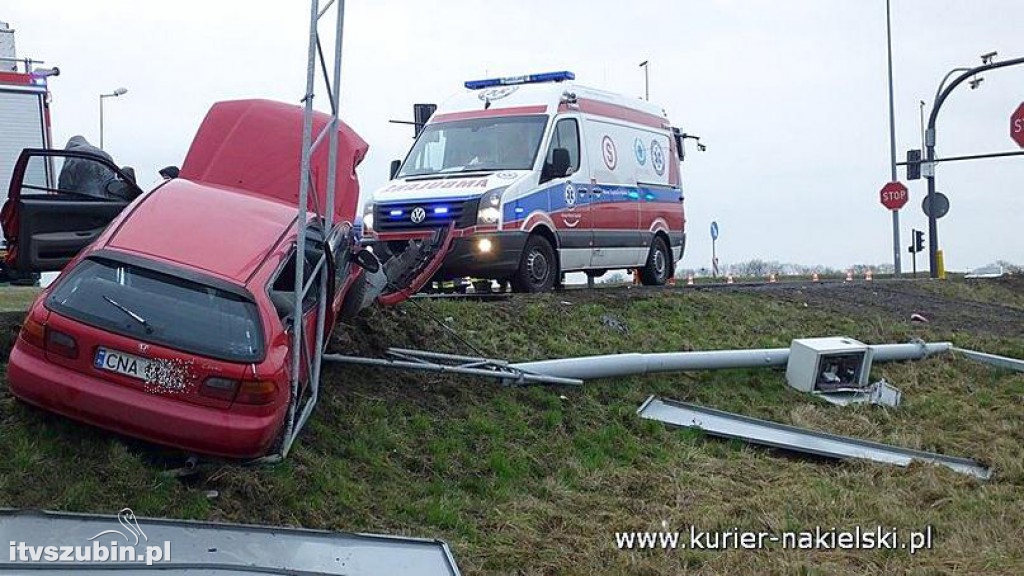 Wypadek na skrzyżowaniu ul. Mroteckiej z DK10